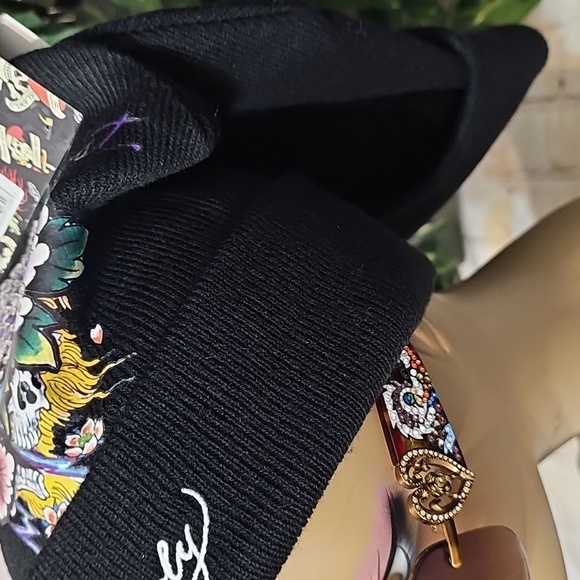 Ed Hardy New 2 Pack Black Beanie with Skull and Heart Design - Picture 8 of 12